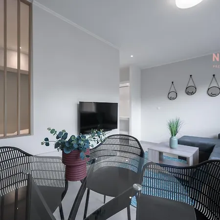 Next Door, Nilie Hospitality Mgmt *